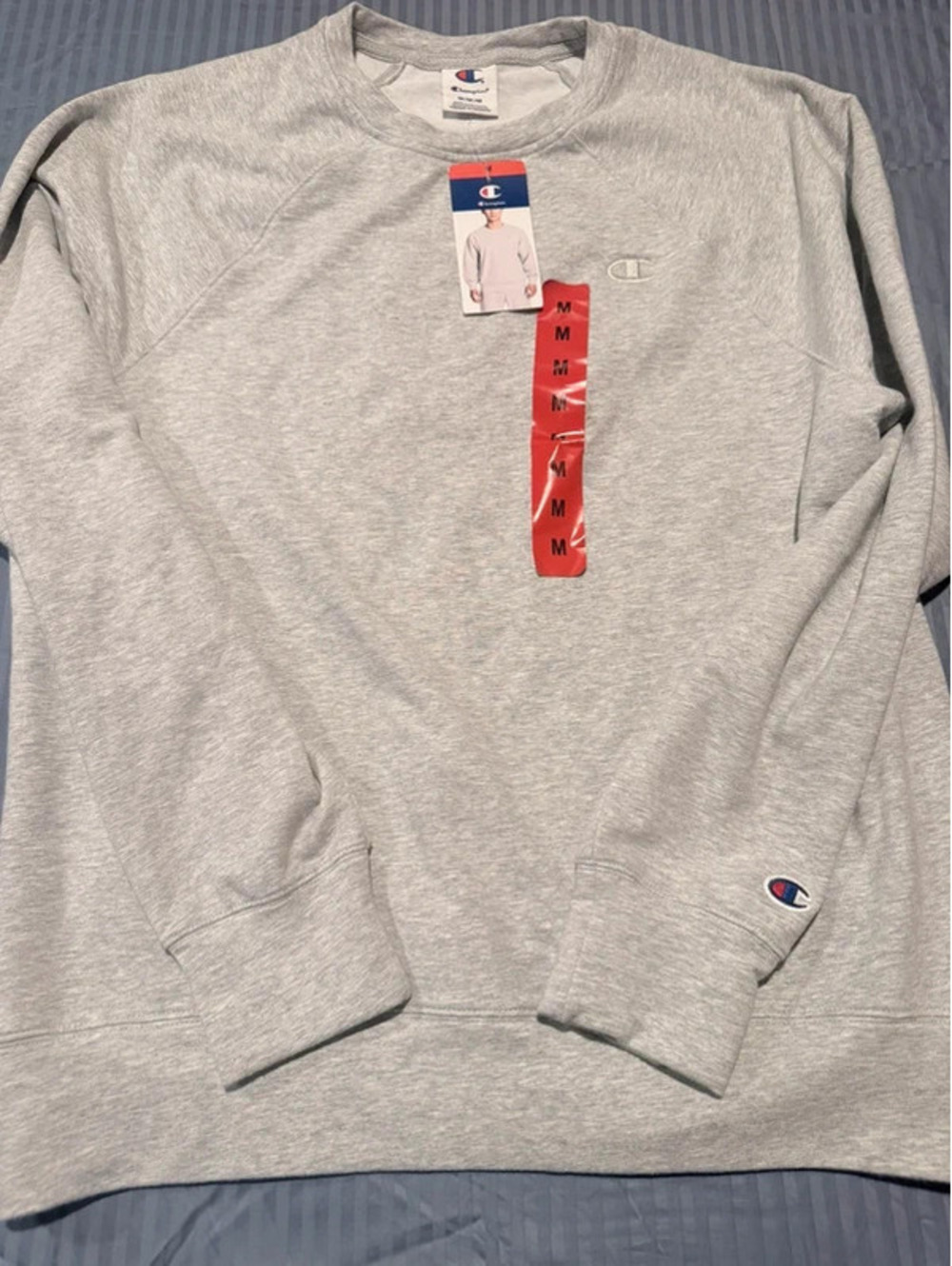 Champion Men’s Gray Crewneck Sweatshirt Size Medium NWT 1517